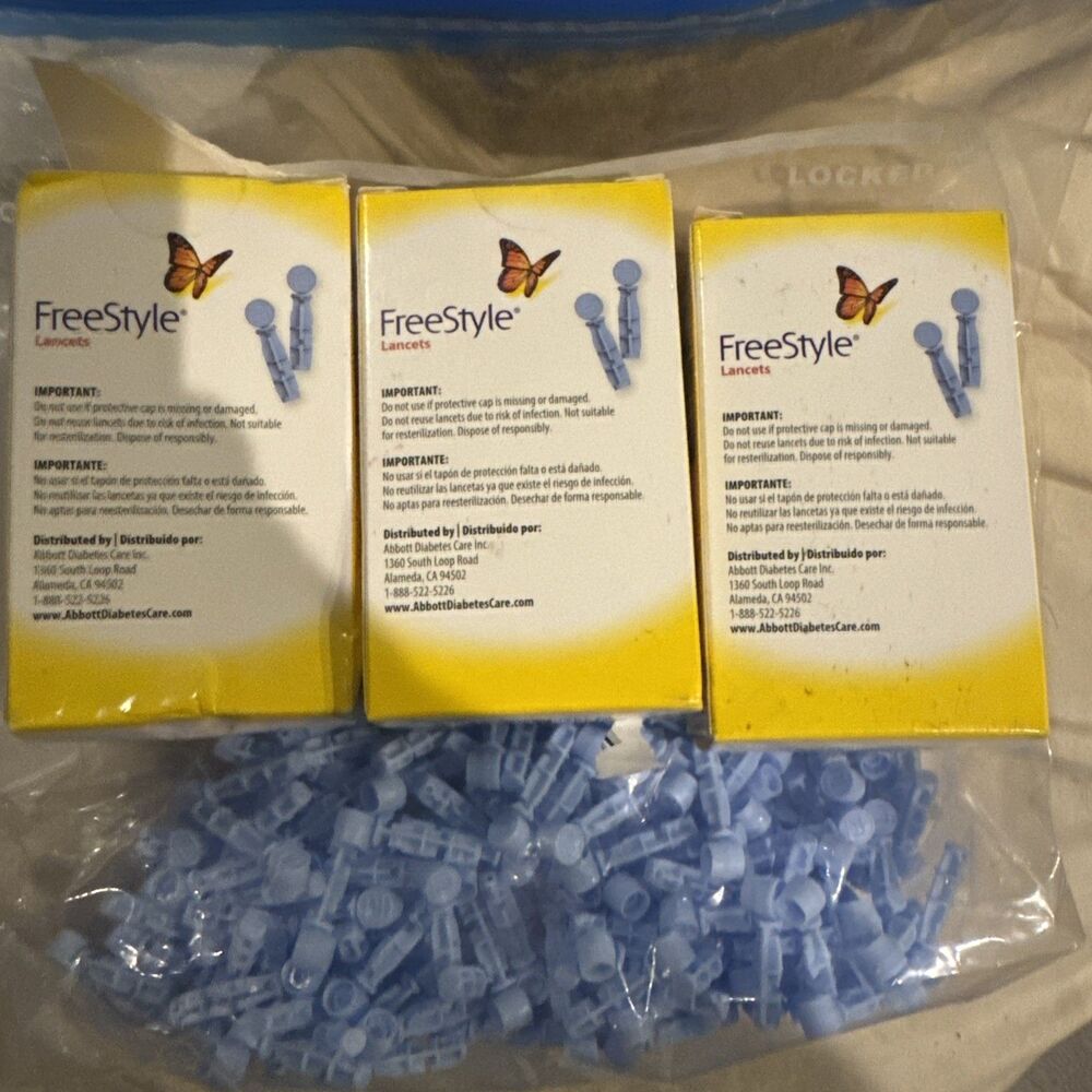 Freestyle 400 Lancets 28 Gauge 4Boxes of 100  Over 400 Same Day Shipping